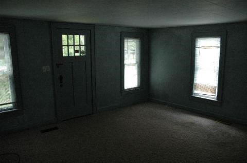 6019 South Jackson Road Jackson, MI 49201 - Photo 7 of 10 917870-6.JPG