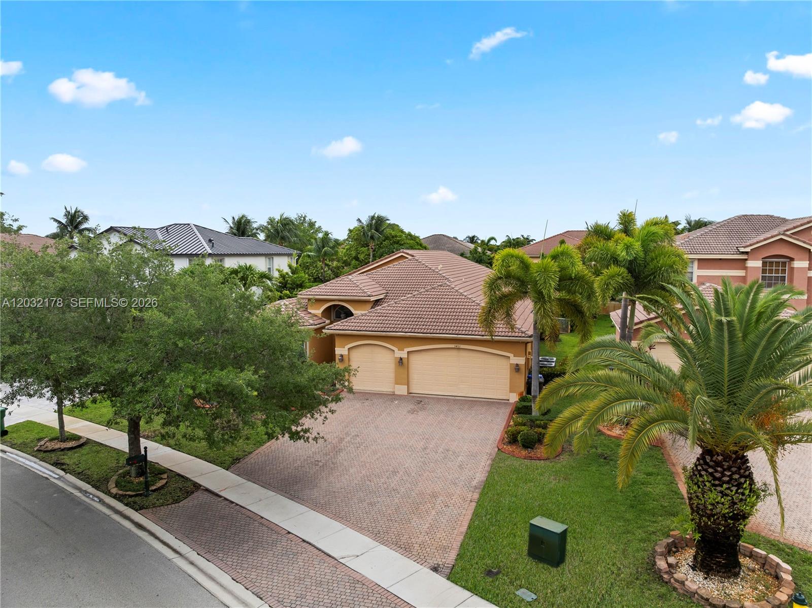5431 Southwest 184th Way Miramar, FL 33029 - Photo 8 of 56