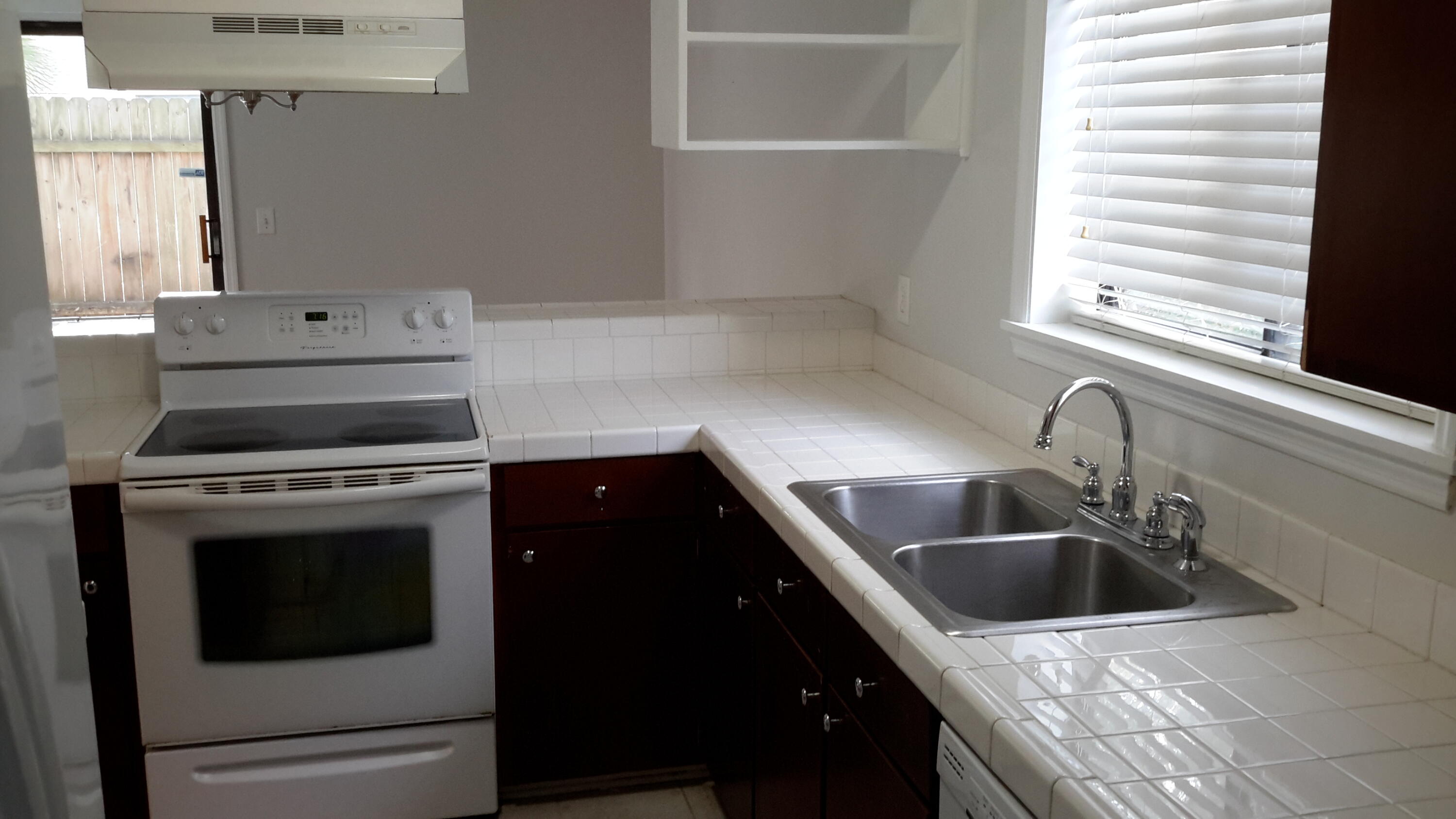 45 Maplecrest Drive Charleston, SC 29412 - Photo 7 of 25 20220318_150727