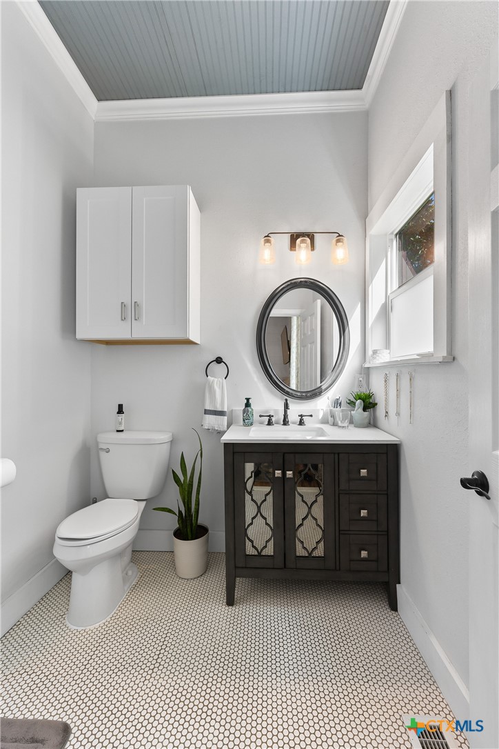 701 South Gilbert Road Edna, TX 77957 - Photo 25 of 48 Gallery Image 25