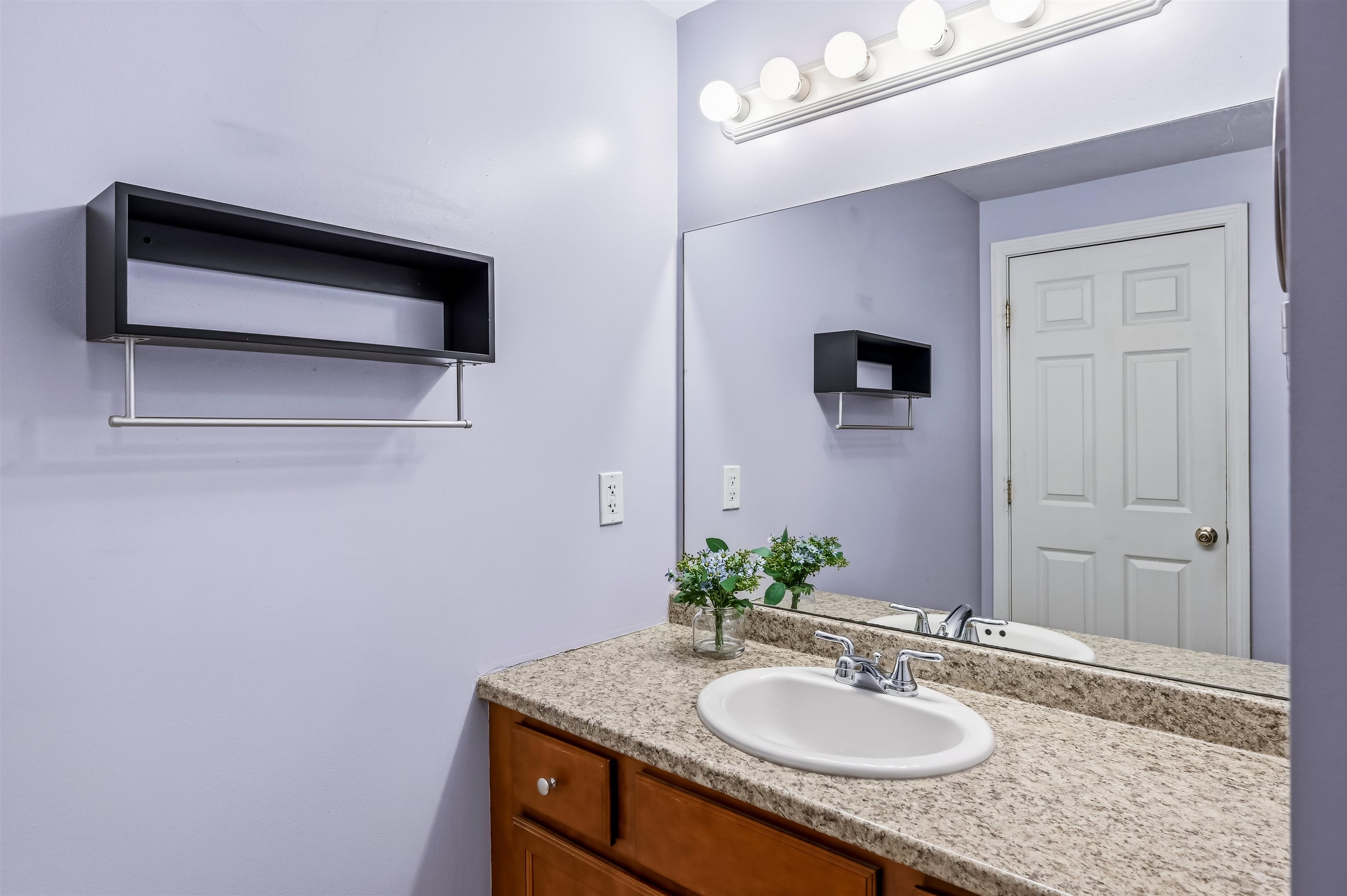 44 Church Street, Unit E Rochester, NH 03839 - Photo 28 of 37