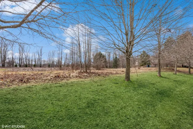 $129,000 | 390 St Andre Drive, Valparaiso, IN 46383