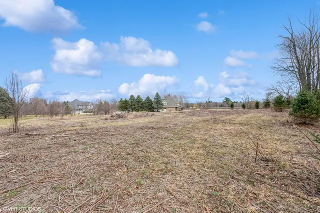 $129,000 | 390 St Andre Drive, Valparaiso, IN 46383