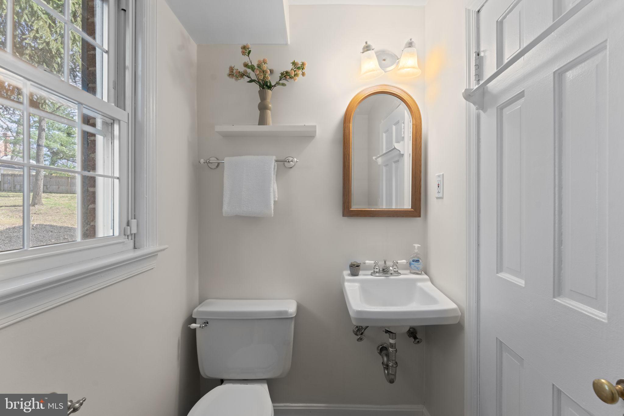 617 Lycoming Street Silver Spring, MD 20901 - Photo 13 of 50