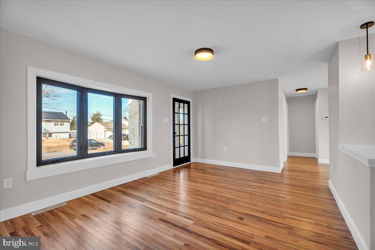 525 Westminster Road Wenonah, NJ 08090 - Photo 5 of 25