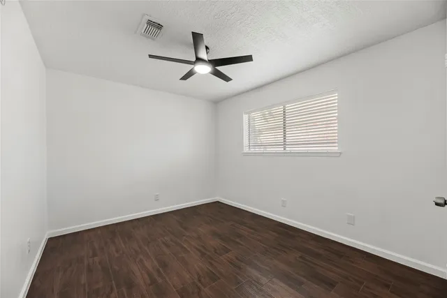 $275,000 | 15362 Meadow Village Drive, Houston, TX 77095