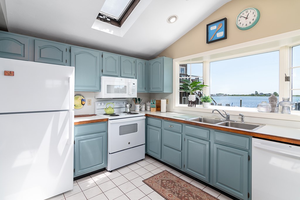 65 Sheldon Point Road South Kingstown, RI 02879 - Photo 16 of 32