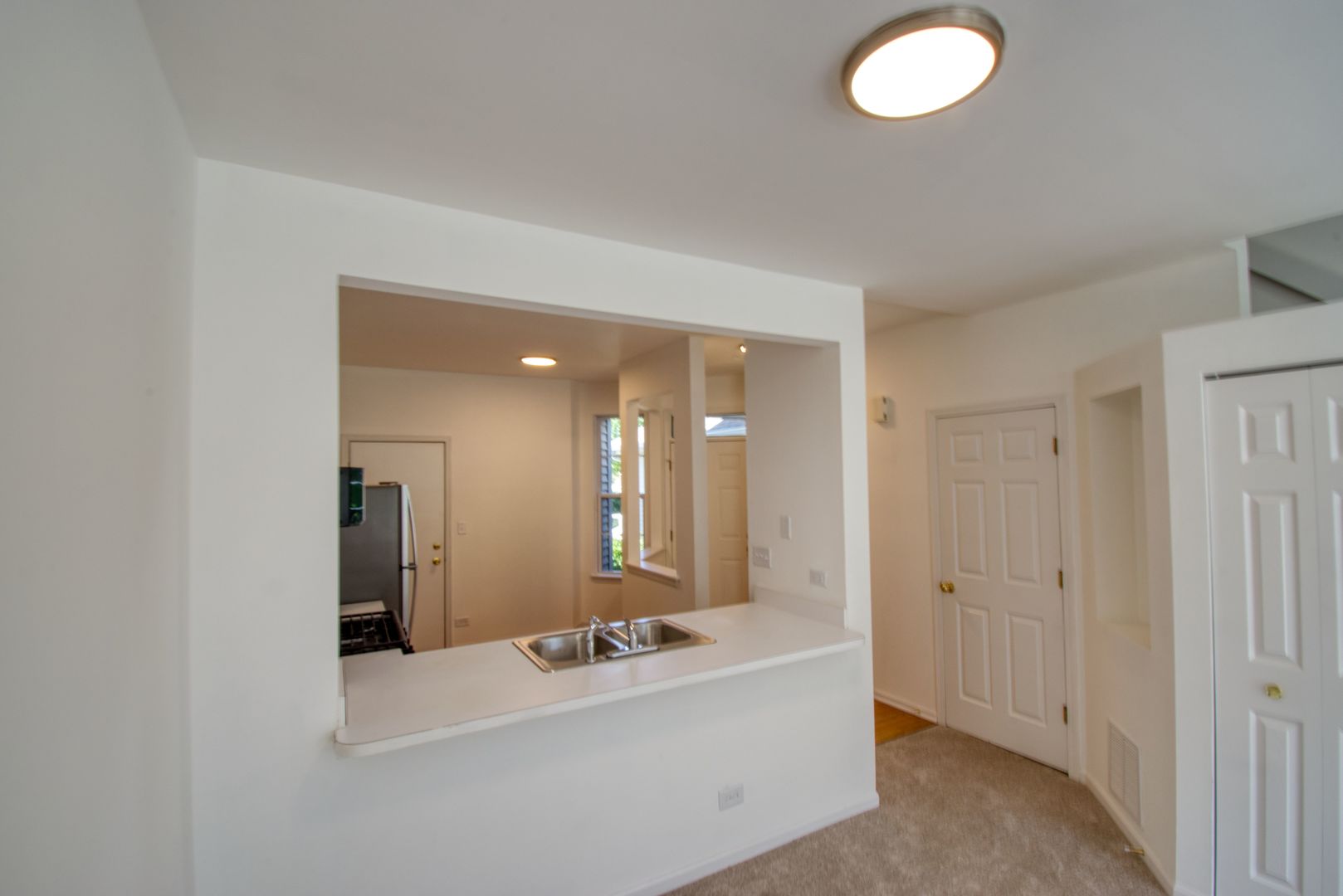 5564 Elizabeth Place Rolling Meadows, IL 60008 - Photo 6 of 21