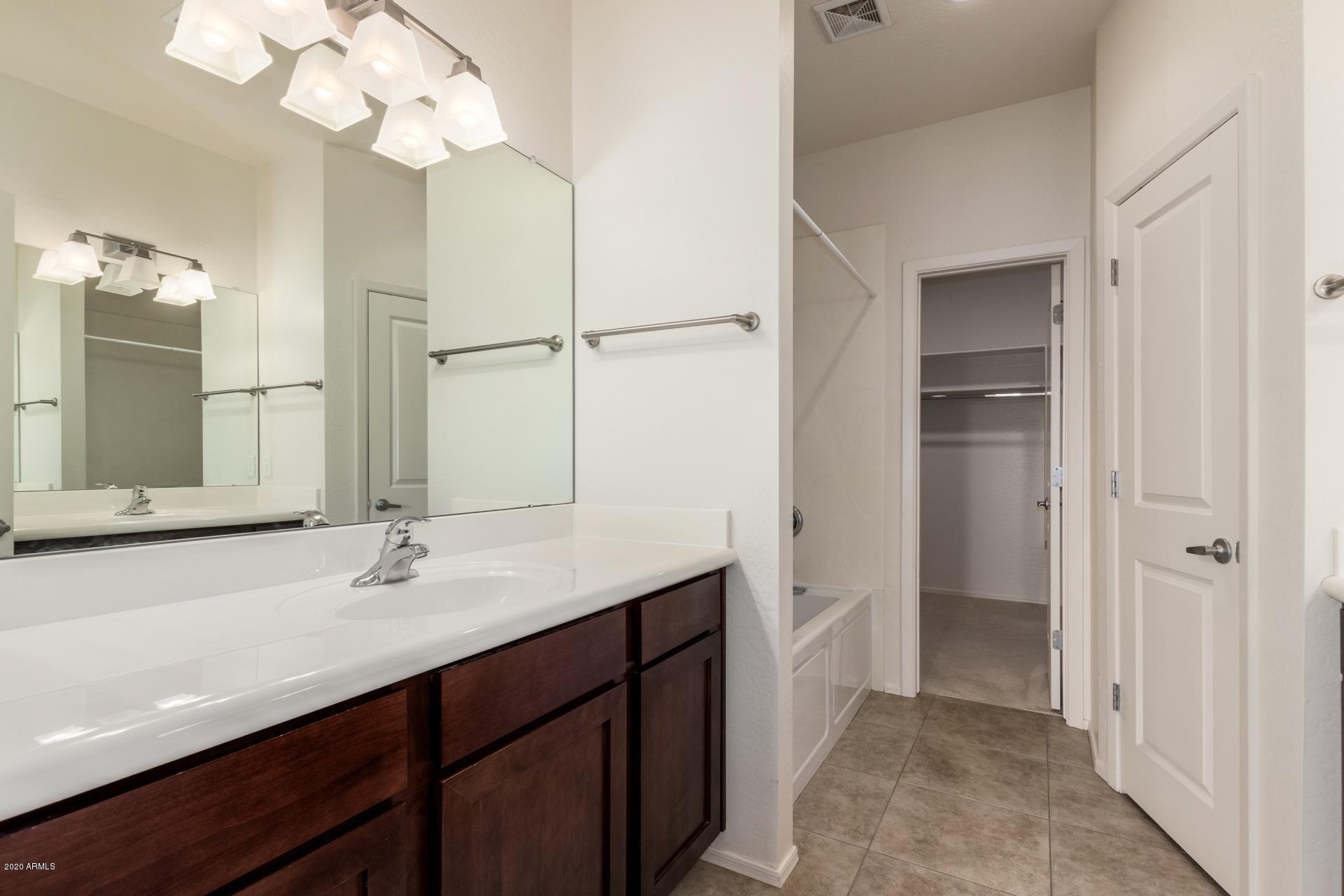 3113 East Danbury Road, Unit 17 Phoenix, AZ 85032 - Photo 20 of 25 Danbury 23