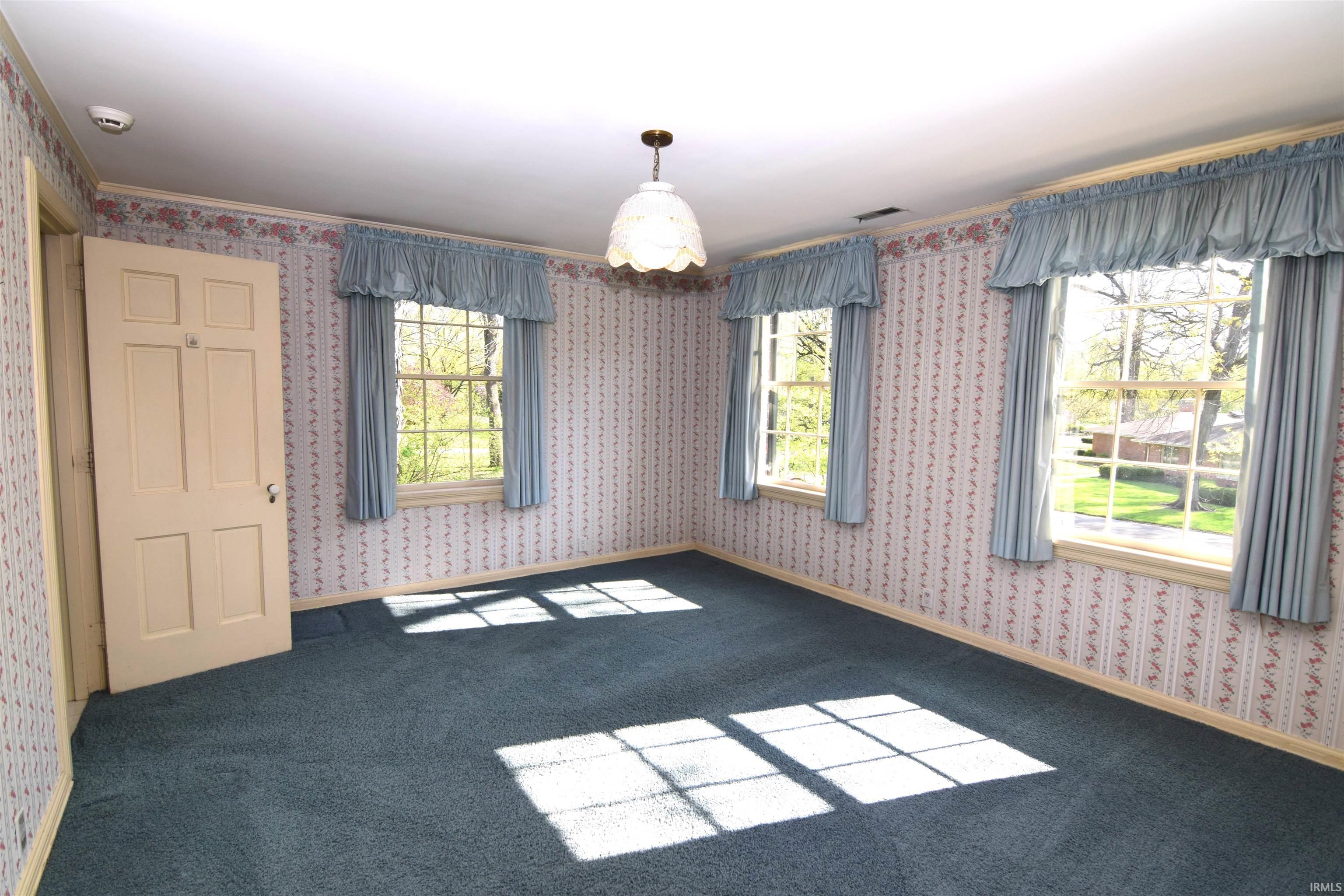 1007 North Briar Road Muncie, IN 47304 - Photo 8 of 36