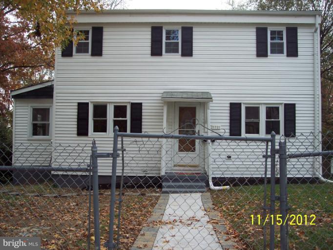 Exterior (Front)