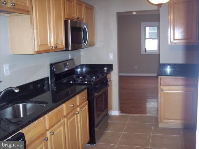 7721 Emerson Road Hyattsville, MD 20784 - Photo 8 of 24 Kitchen