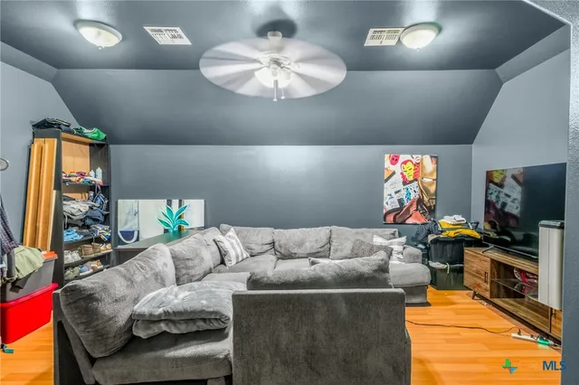 $1,295,000 | 306 Creekridge Drive, Victoria, TX 77904