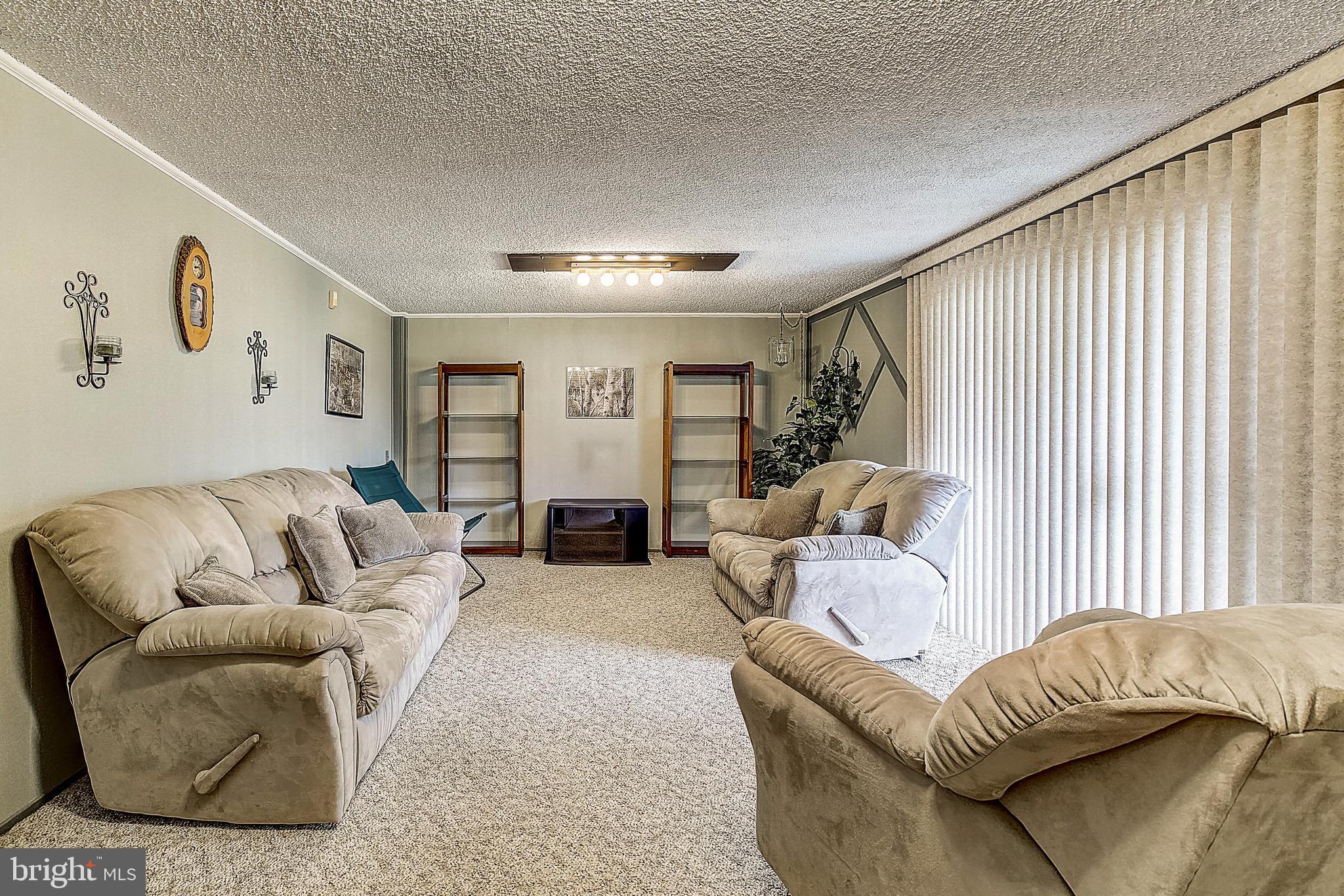 9121 Dale Road Philadelphia, PA 19115 - Photo 34 of 51 Gallery Image 34