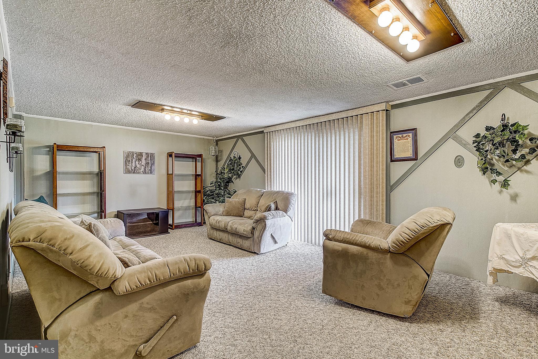 9121 Dale Road Philadelphia, PA 19115 - Photo 35 of 51 Gallery Image 35