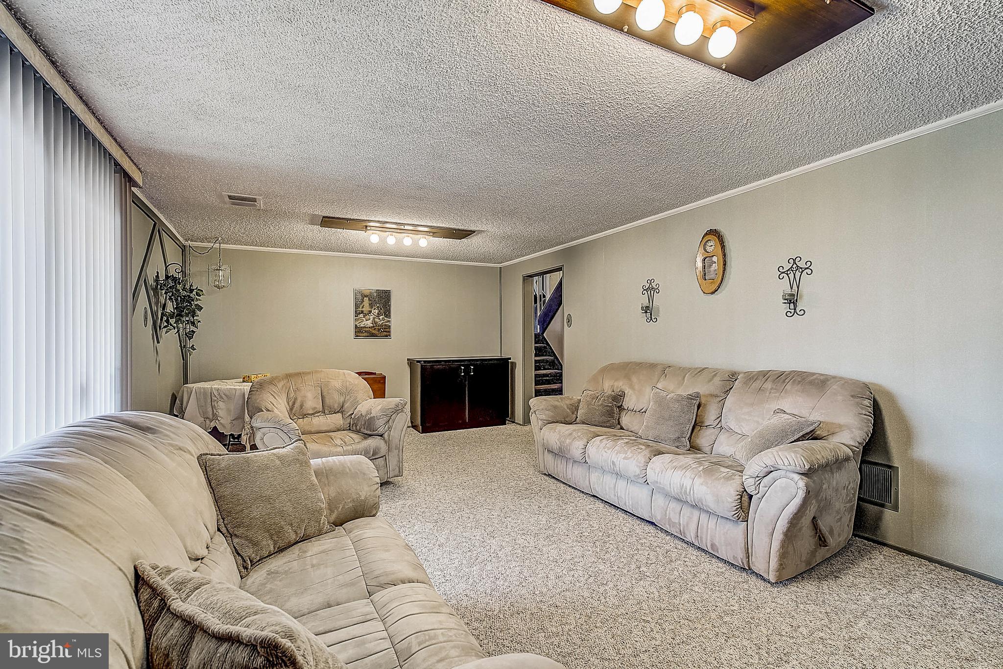 9121 Dale Road Philadelphia, PA 19115 - Photo 37 of 51 Gallery Image 37