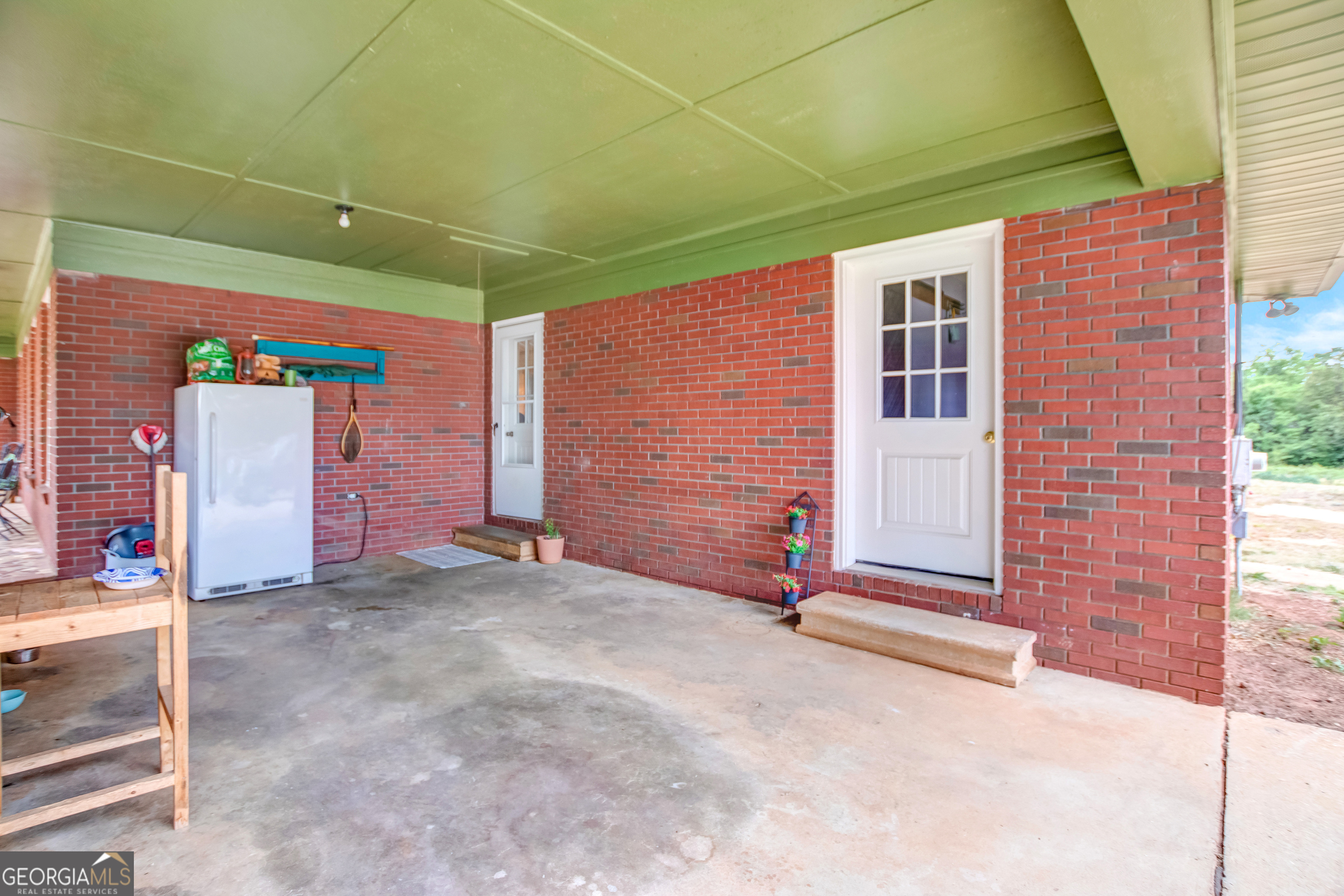 127 Akins Bridge Road Eastanollee, GA 30538 - Photo 14 of 52 a backyard of a house