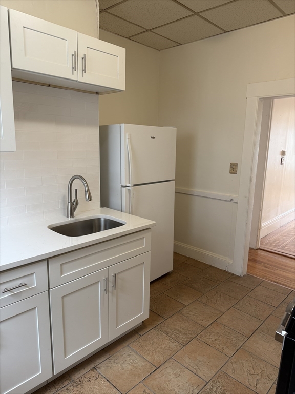229 Jackson Street Lawrence, MA 01841 - Photo 12 of 38