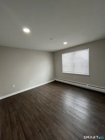 $1,600 | 270 High Street, Unit B 2, Torrington, CT 06790