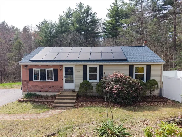 $369,000 | 279 Little Alum Road, Brimfield, MA 01010