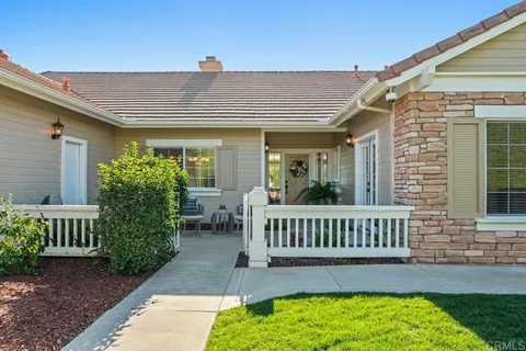 $1,249,998 | 3353 Yerba Buena Drive, Fallbrook, CA 92028