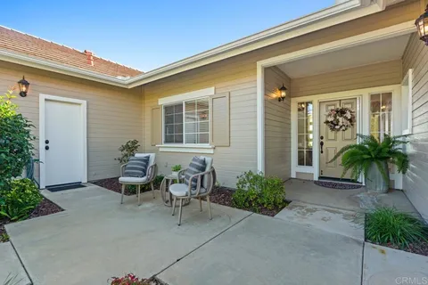 $1,249,998 | 3353 Yerba Buena Drive, Fallbrook, CA 92028