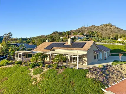 $1,249,998 | 3353 Yerba Buena Drive, Fallbrook, CA 92028