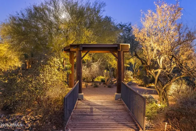 $2,575,000 | 25002 North Quail Haven Drive, Rio Verde, AZ 85263
