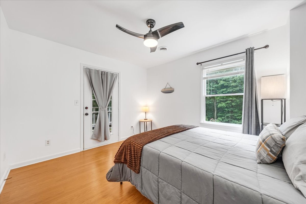 802 Evans Road Winchester, TN 37398 - Photo 29 of 43 a bedroom with a bed and window