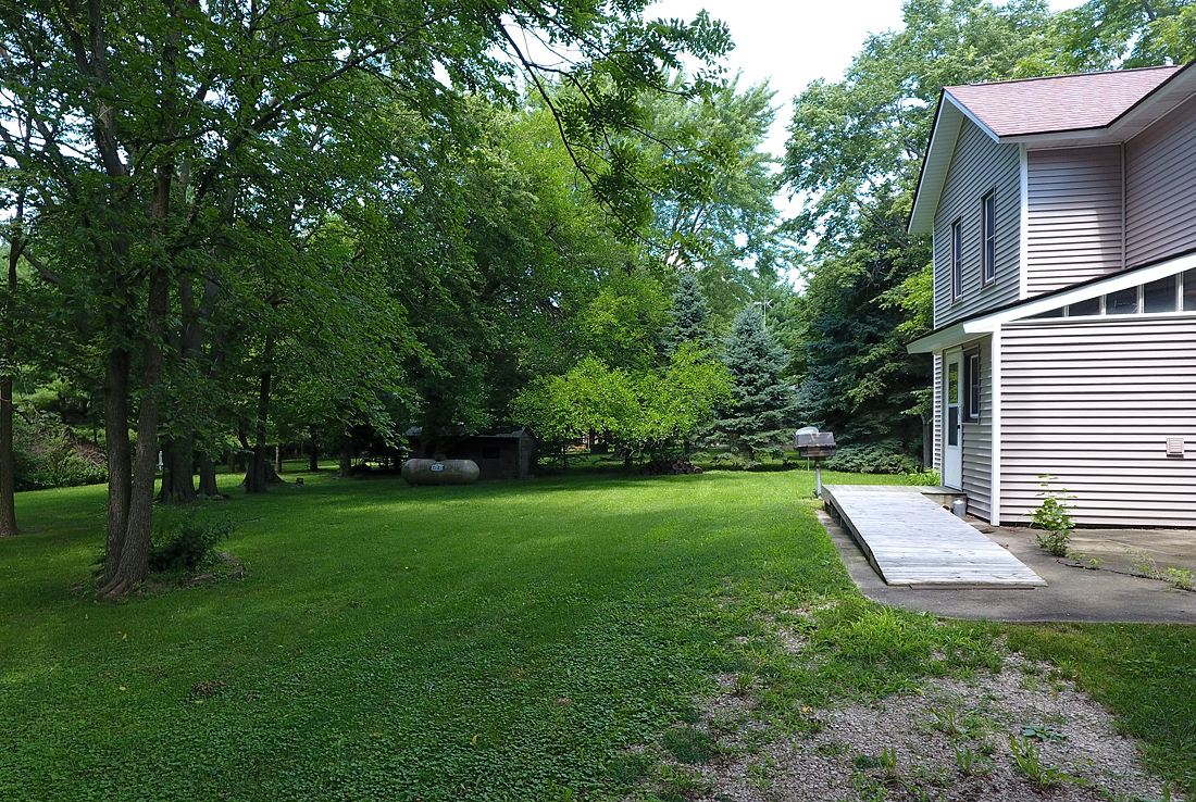 1335 North Gorham Road Morris, IL 60450 - Photo 7 of 36