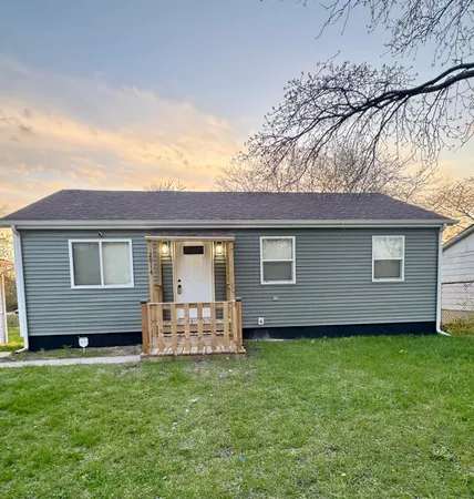 $1,700 | 2014 Matthews Place, Gary, IN 46406