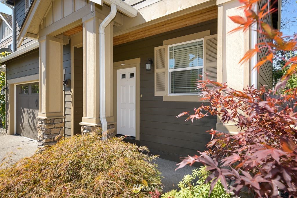 357 Field Place Northeast Renton, WA 98059 - Photo 2 of 26 a front view of a house