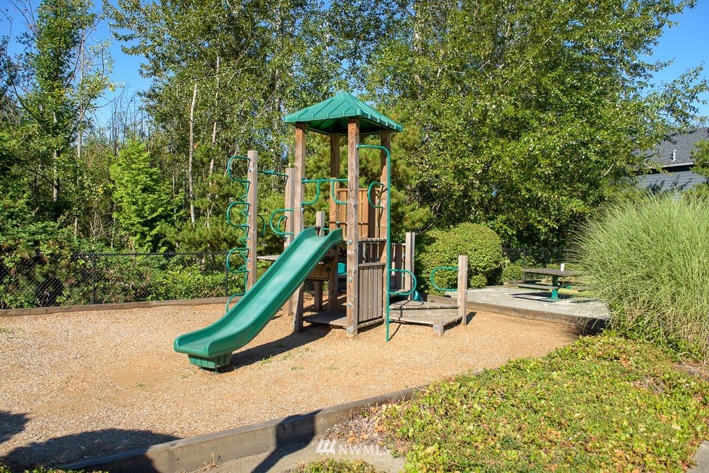 357 Field Place Northeast Renton, WA 98059 - Photo 23 of 26