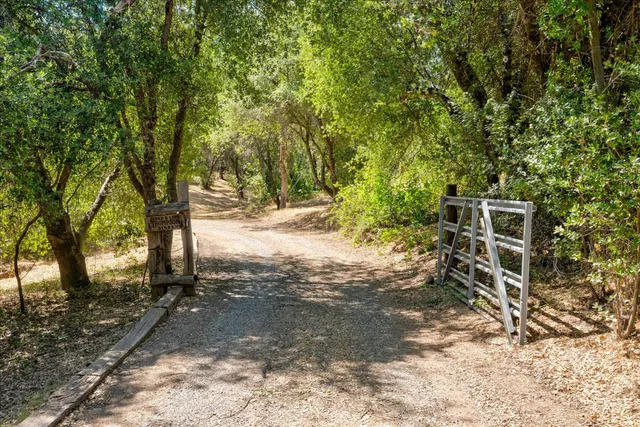 $549,000 | 31493 Hazelwood Drive, North Fork, CA 93643