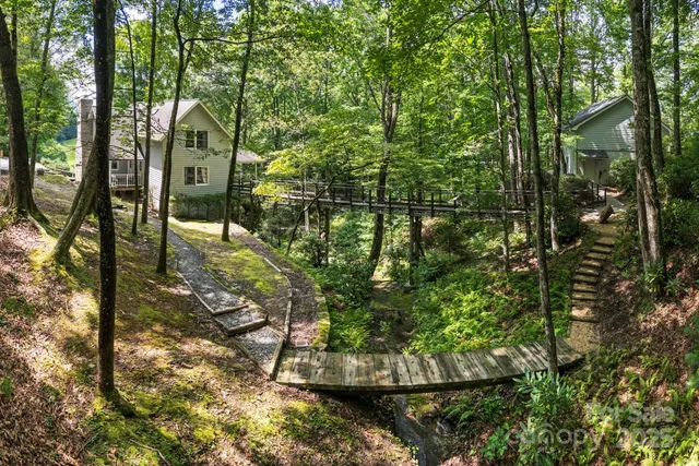 a view of a outdoor space