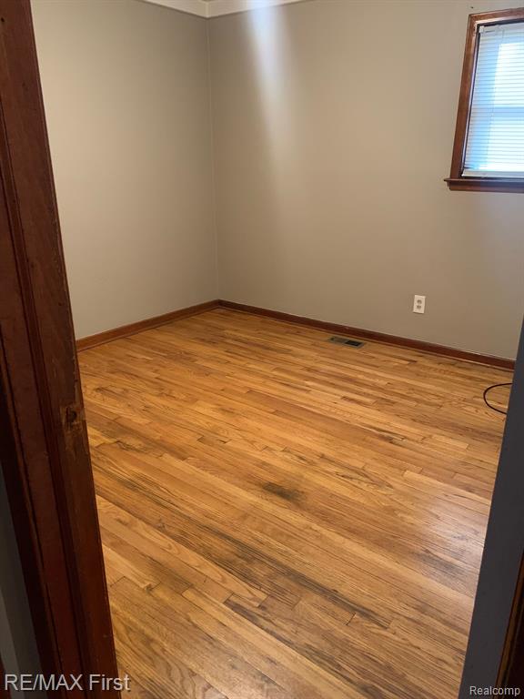 8048 Timken Avenue Warren, MI 48089 - Photo 5 of 14