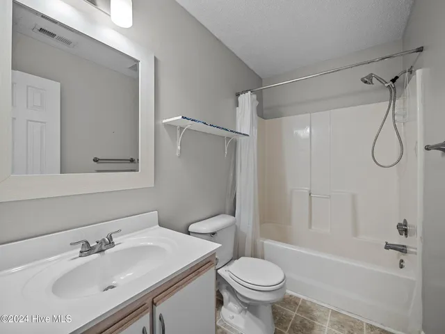 $1,300 | 100 Pinegrove Court, Jacksonville, NC 28546