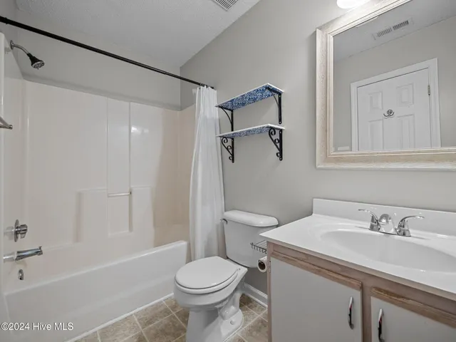 $1,300 | 100 Pinegrove Court, Jacksonville, NC 28546