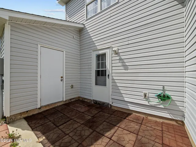 $1,300 | 100 Pinegrove Court, Jacksonville, NC 28546