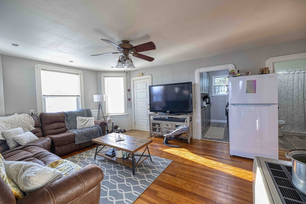26 Stockton Street Fall River, MA 02721 - Photo 14 of 40