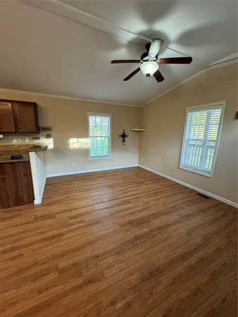 $1,600 | 13338 Longstreet Road, Willis, TX 77318