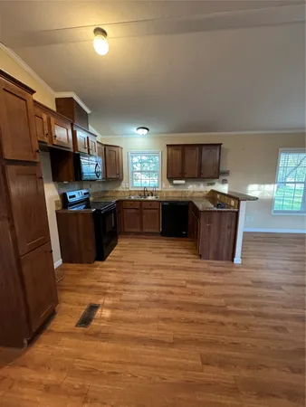 $1,600 | 13338 Longstreet Road, Willis, TX 77318