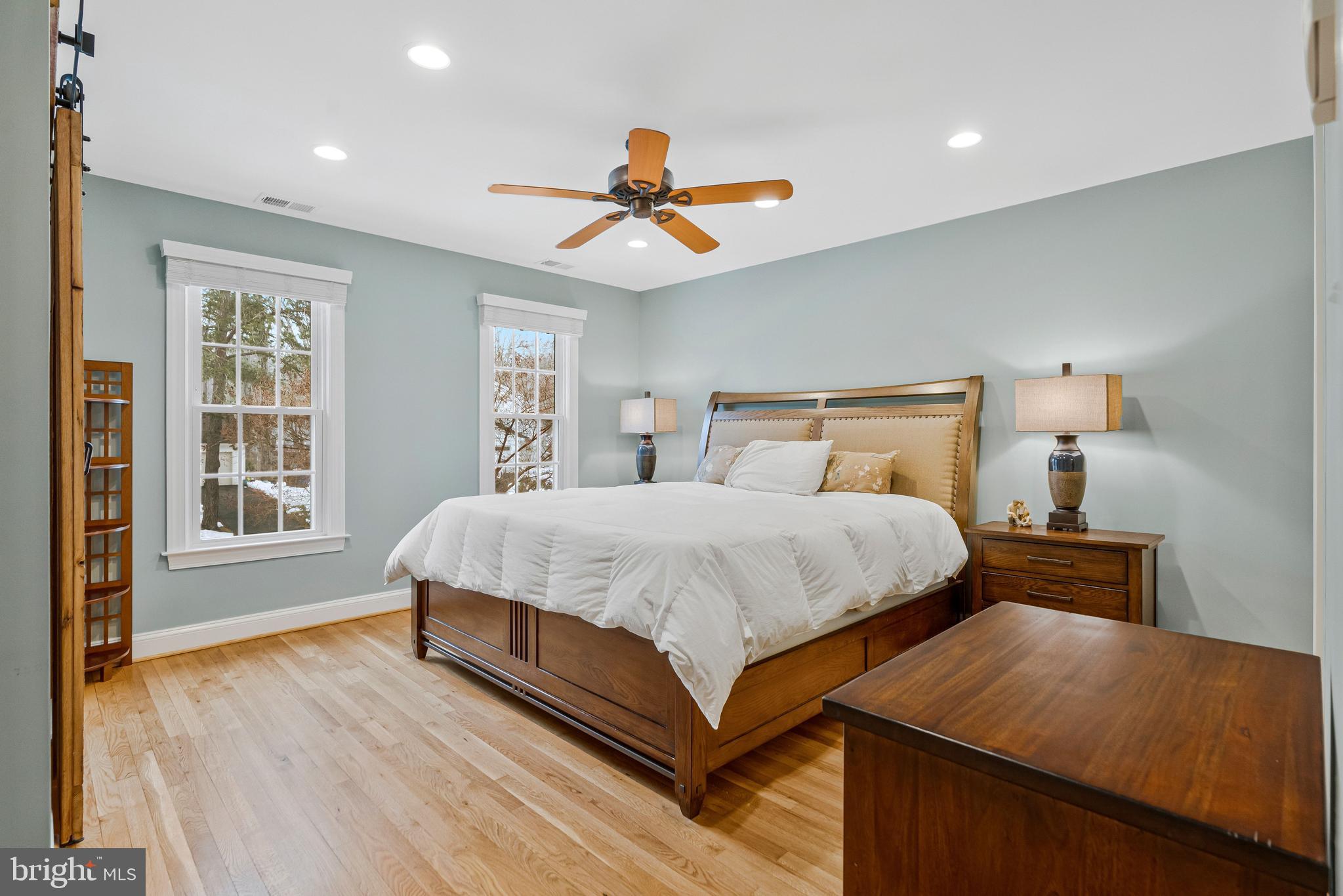 10912 Hunt Club Road Reston, VA 20190 - Photo 5 of 54 Gallery Image 5
