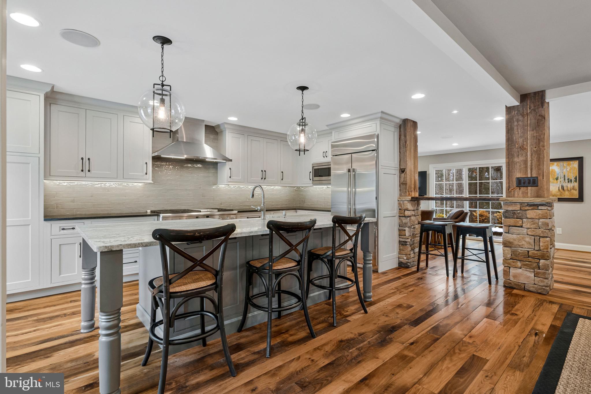 10912 Hunt Club Road Reston, VA 20190 - Photo 7 of 54 Gallery Image 7