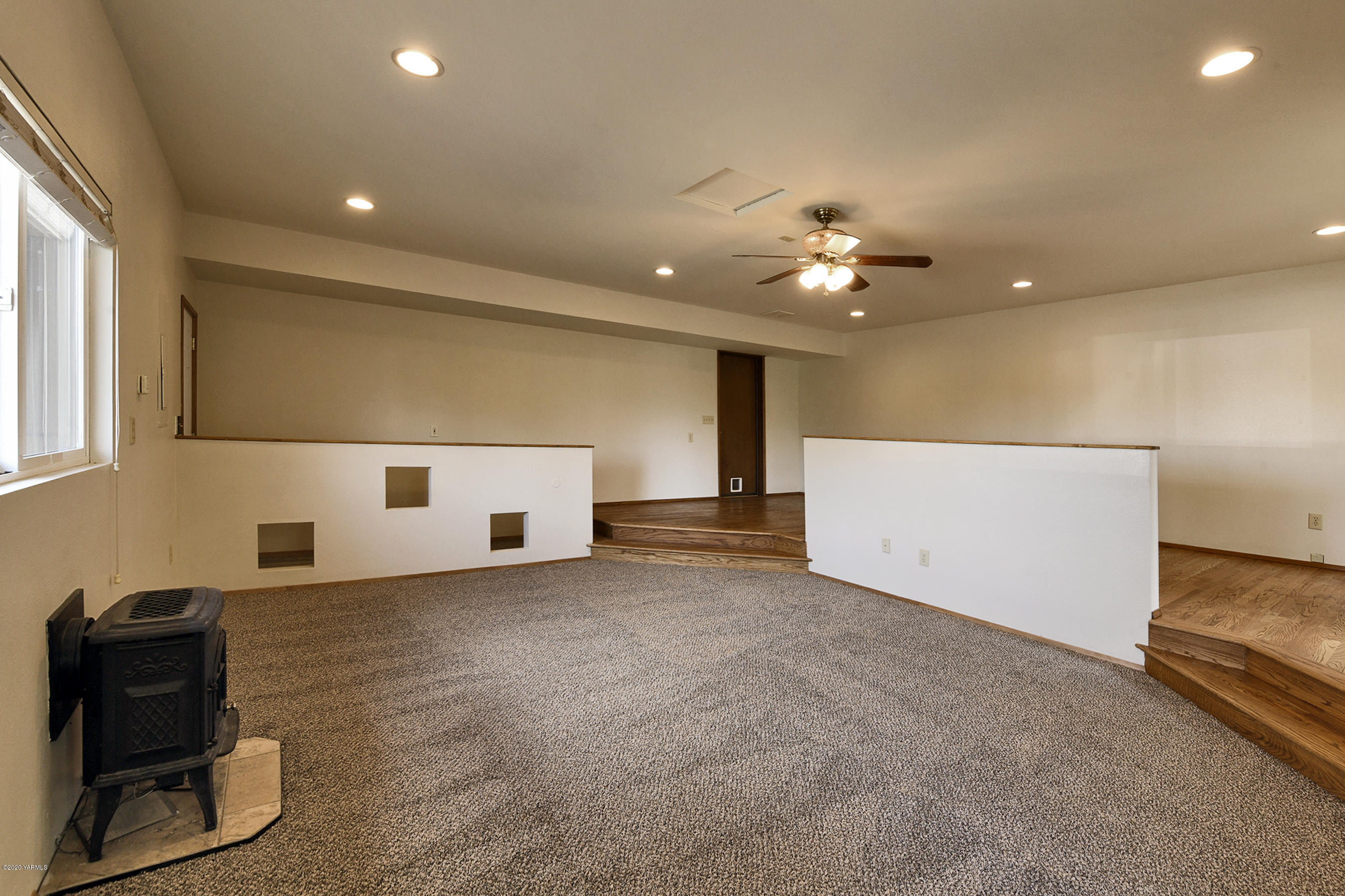 13010 Rutherford Road Yakima, WA 98903 - Photo 17 of 39 a view of a livingroom with furniture