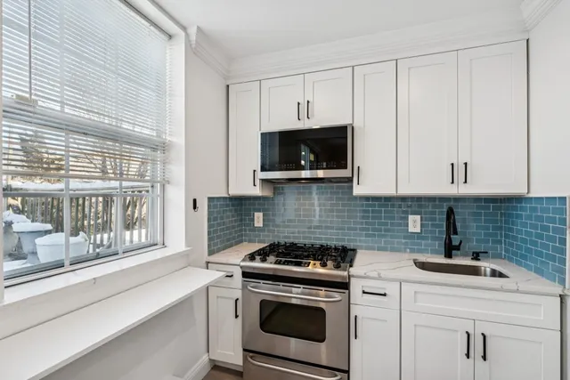 $2,800 | 132 Dodd Street, Unit 2, Weehawken, NJ 07086