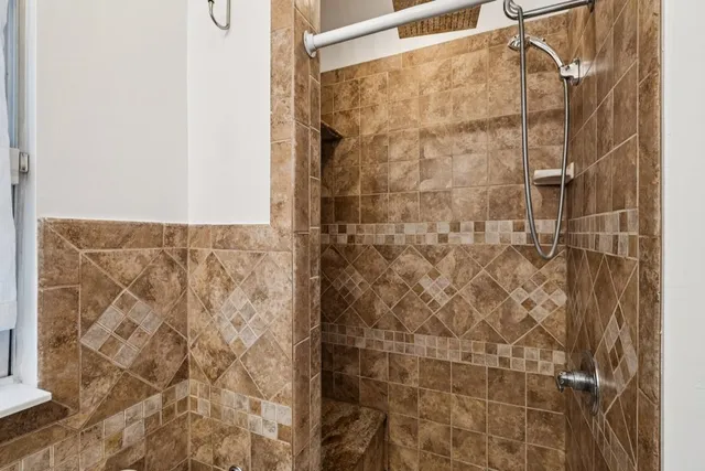 $2,800 | 132 Dodd Street, Unit 2, Weehawken, NJ 07086