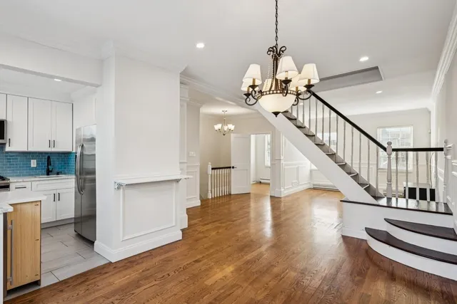 $2,800 | 132 Dodd Street, Unit 2, Weehawken, NJ 07086