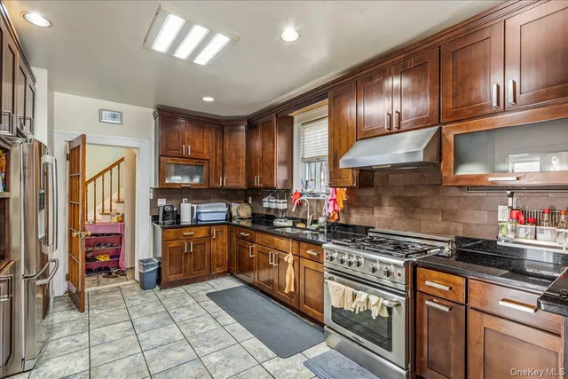 $1,399,000 | 42-11 208th Street | Bayside