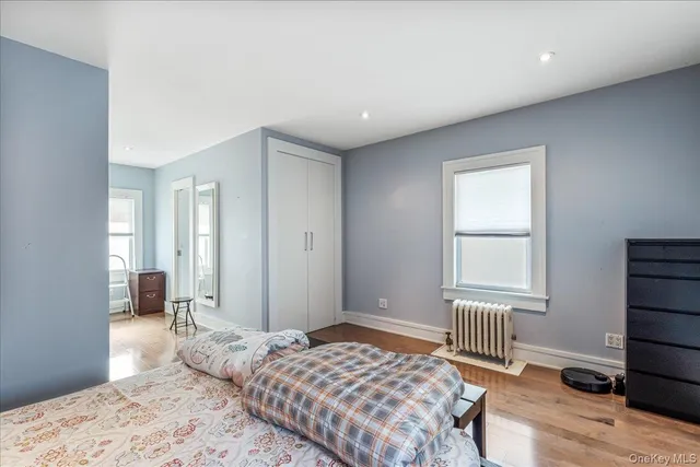 $1,399,000 | 42-11 208th Street | Bayside